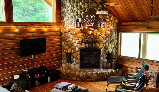 Off-Grid Log Cabin with Sauna & Hot Tub