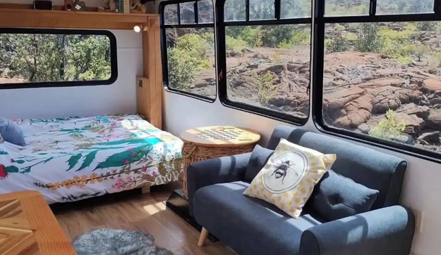 Off-Grid Renovated tour bus Adventure!