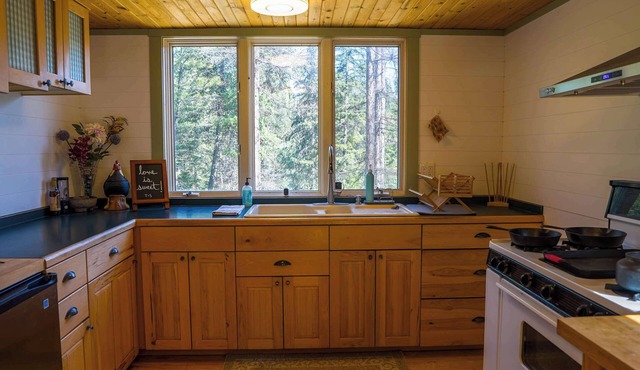 Off Grid Retreat – Stay for 7