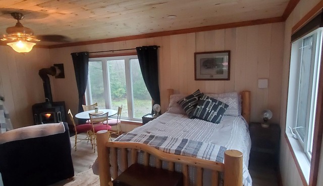 Off grid Rustic Cabin
