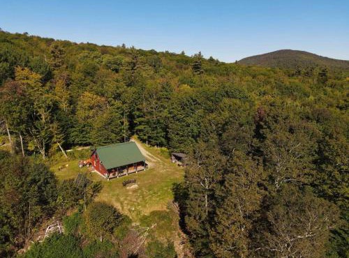Off Grid Rustic Cabin Deep in the Woods