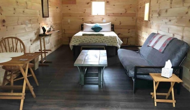 Off Grid Tiny House Glamping On 22 Acres!