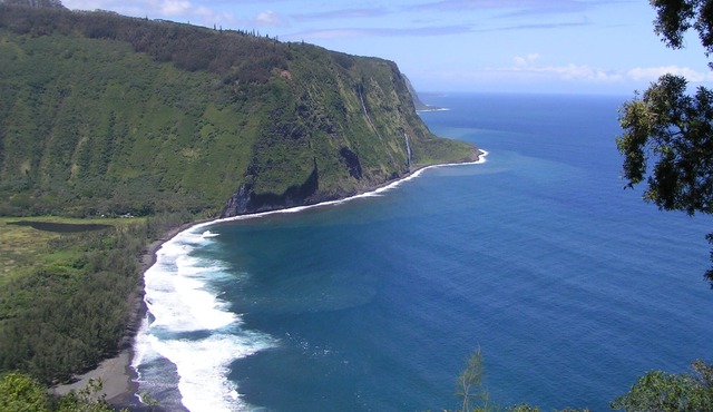 Off the beaten path, 20 minutes from Waipio Valley