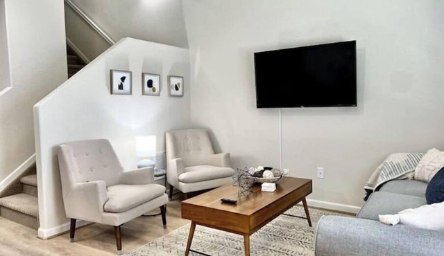 OFF-THE-DIAGONAL 2-Bedroom Townhome