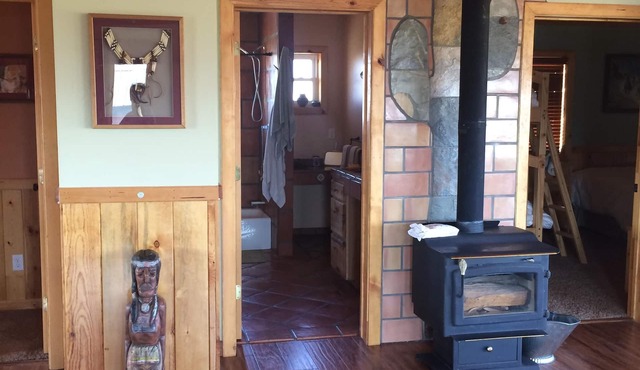 Off the Grid, secluded, Hamm's Hideaway