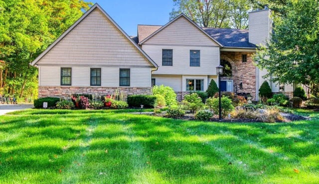 Off The Hook | Pool | Firepit | Large Yard