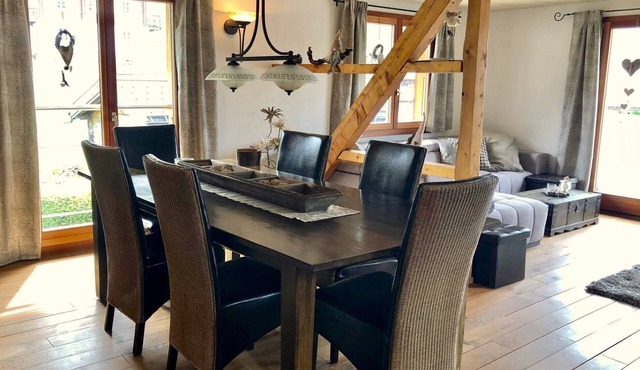 Offene Ferienwohnung, Grosse Panorama-terrasse in Einem Kleinen Ruhigen Bergdorf