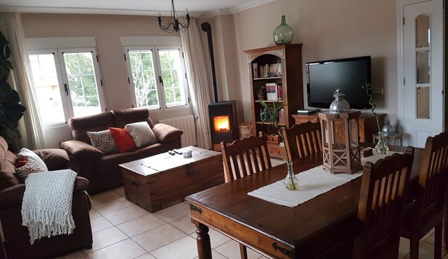 OFFER APARTMENT 3, CASA RURAL EL SAUCE, (04 PAX) 2.5 KM FROM CAPITAL CAPITAL