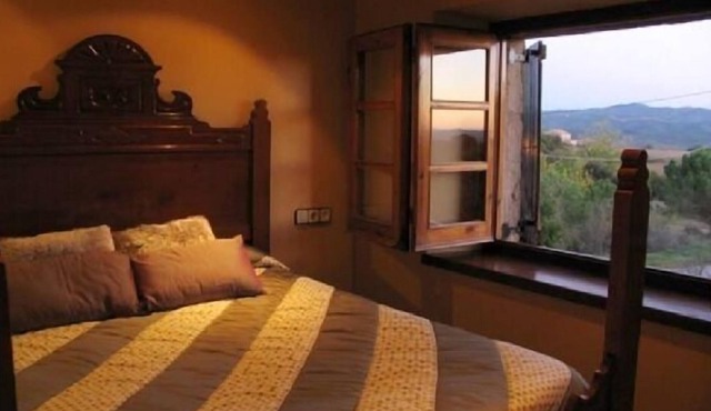 OFFER - IDEAL RURAL HOUSE FOR FAMILY AND FRIENDS BETWEEN MANRESA AND VIC