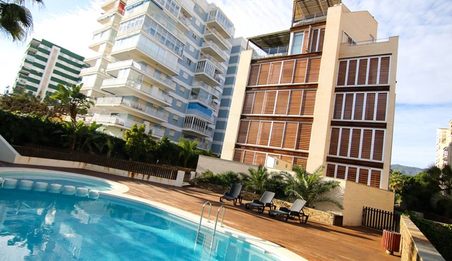 OFFER LUXURY APARTMENTS IN 1ST LINE OF BEACH