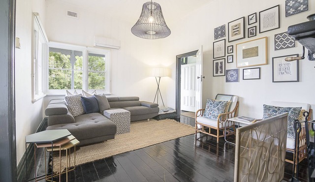 Offers a beautiful space for a family getaway or a romantic holiday for two.