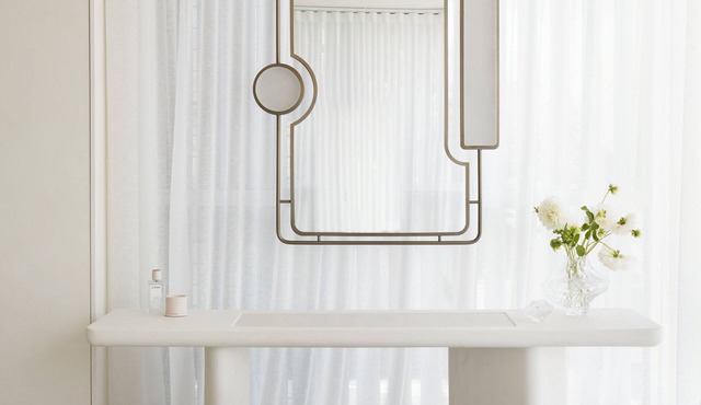 Offers stunning ocean views and access to the scenic Bondi-Coogee coastal walk