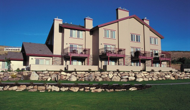 OFFICIAL LISTING | WorldMark Bear Lake 2BR w/Fireplace, Pools & More!