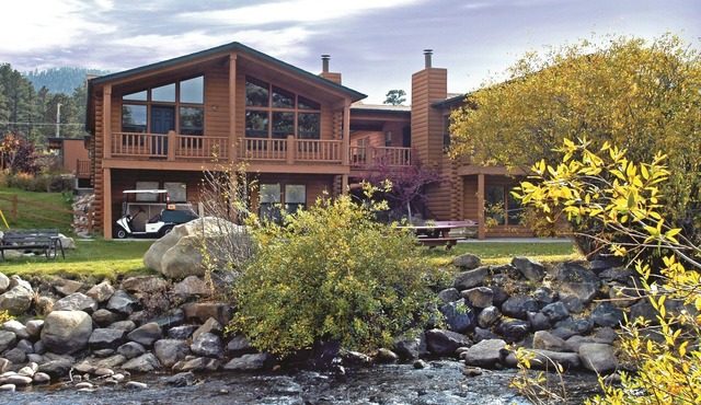 OFFICIAL LISTING | WorldMark Estes Park 2BR Condo w/Fireplace, Pool & WiFi!