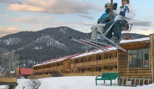 OFFICIAL LISTING | Worldmark Red River 2BR w/Fireplace, balcony and chair lift