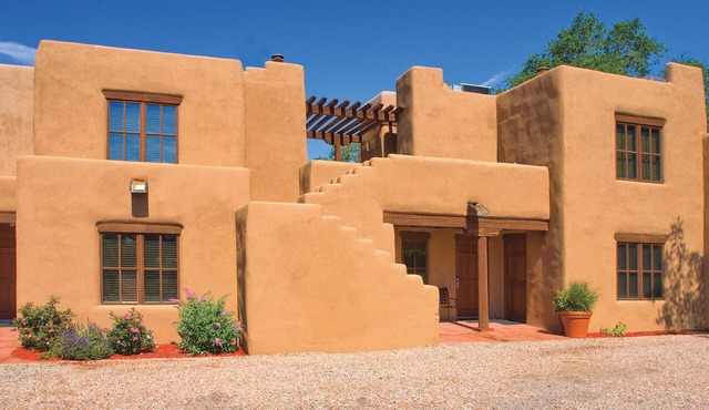 OFFICIAL LISTING | Worldmark Santa Fe Studio/w Fireplace, Close to Golf, Casino