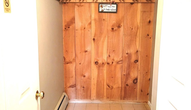 Official Seasons RMC Condo 18D - 2 bedrooms - sleeps 4 - No Fees