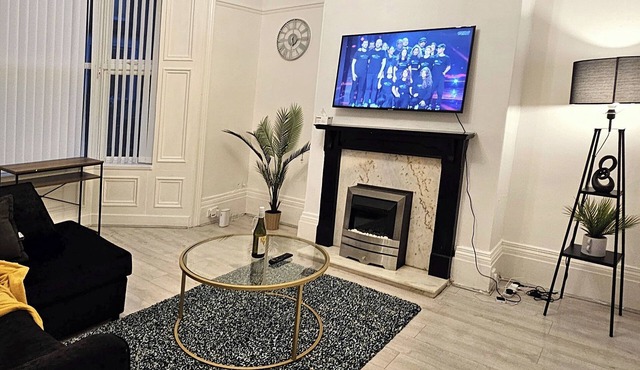 OG stays VII- Free wifi, Free Parking, Near Nissan & Stadium