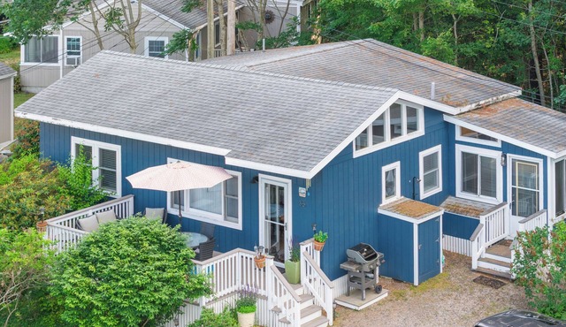 Ogunquit Cottage - walk to beach