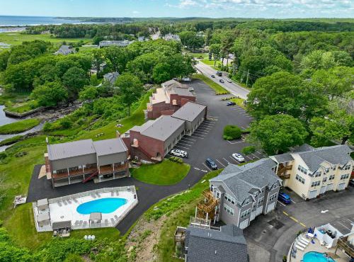 Ogunquit River Inn & Suites