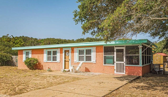 Oh So Sandy! - Southern Shores, Historic Flat Top, 100 Yds to Beach, Pets OK, Flex Stays
