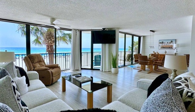 Oh What a VIEW! Free Beach Chairs! PW 207