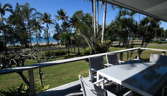 Ohana - Beachfront Holiday House