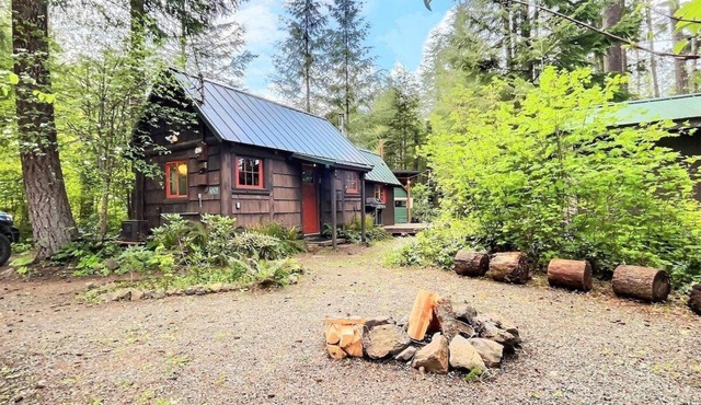 Ohana Cabin | 1 Bed, 1 Bath