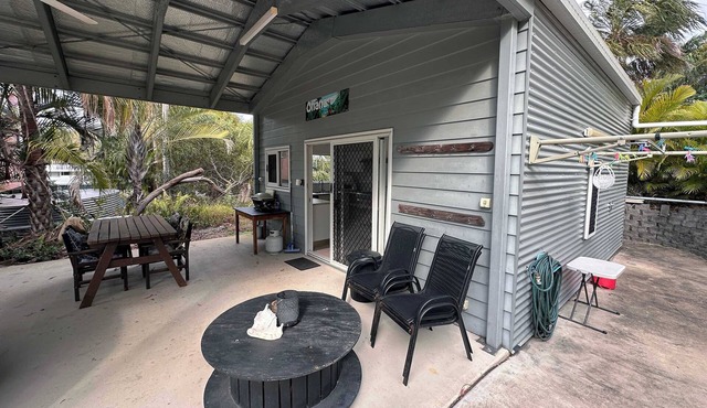 Ohana Hawaiian term meaning "family"