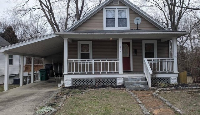 Ohio Ave, 3 bed house, Historic Downtown Loveland