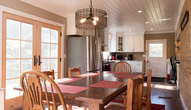 Ohiopyle Farmhouse that borders Ohiopyle State Park