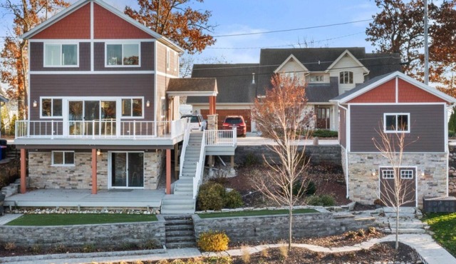 Okauchee Lake - Sleeps 6; Parking; avail. RNC- Repub Convention; Boat? possible