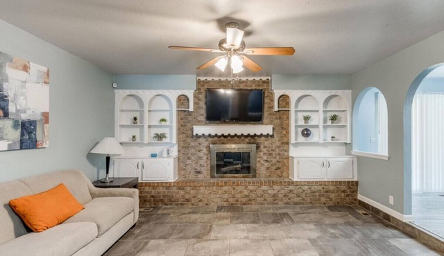 OKC - NW 91st · Private Home - Quiet Neighborhood - Pet-Friendly