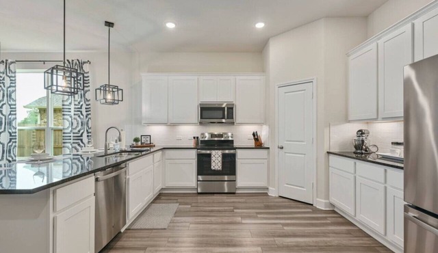 Ol’ Army Escape - Beautiful & Spacious Retreat in Aggieland!