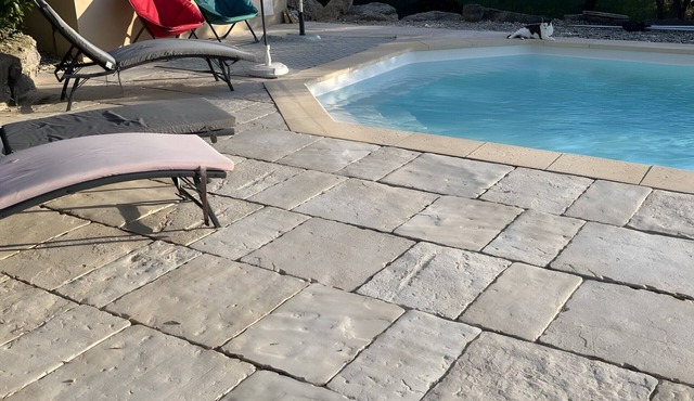 Olivette Cottage on a Farm with Shared Pool, Wi-Fi, and Air Conditioning