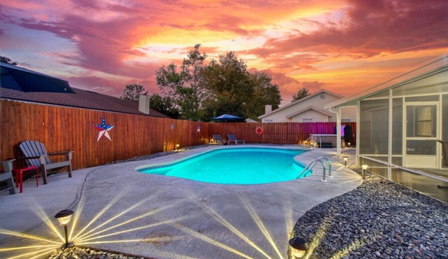 ~Ol` Glory Sleeps 13 Heated Pool by NAS Jax~