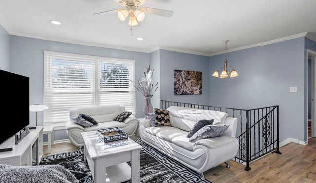 Olathe duplex by YDSH GuestMind - Comfortable, private unit, Pet Friendly!