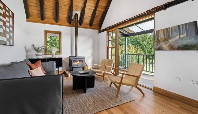 Old Alloway Cottage - Spacious - Sleeps 6