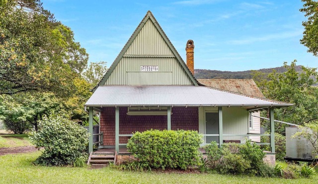 Old Barrengarry School House