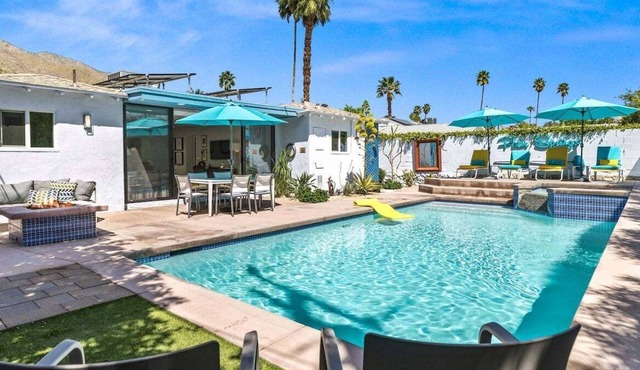 Old Blue Eyes – Palm Springs Home with Pool, Spa, Fire Pit & Privacy