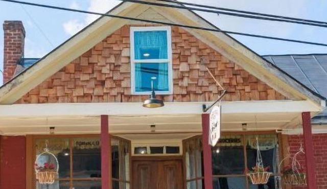 Old Brownsburg Store B&B