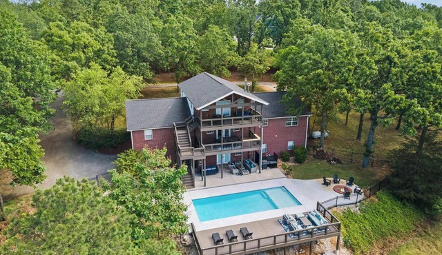 Old Campbell Cove, Beaver Lake| Pool | Hot Tub