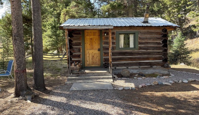 Old Canyon Creekside Cabin - Ski Park, Hot Spring