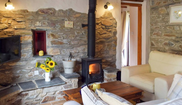 Old Chapel Cottage - Dinas Country Club