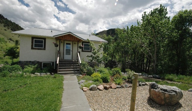 Old Chico Cottage, Creekside and Hot Water Springs