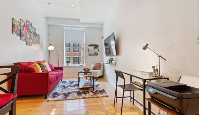 Old City Apartment with Full Kitchen