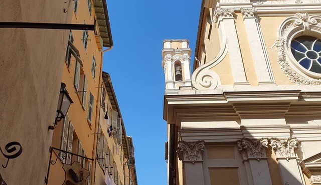 OLD City in Style: Bright, Spacious & Comfortable