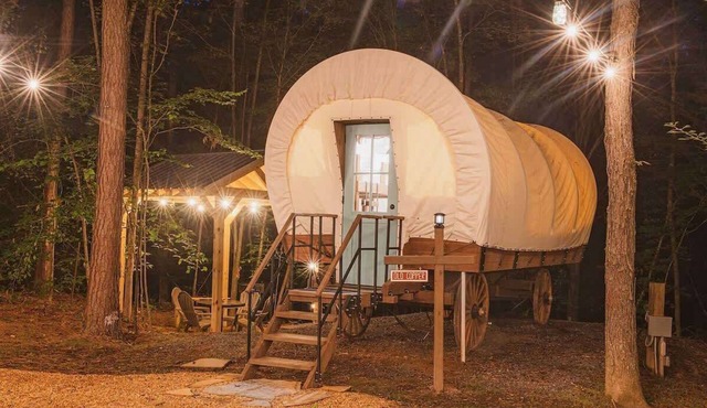 Old Copper luxury glamping wagon by the Ocoee