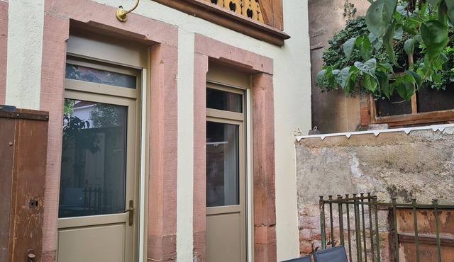 Old dryer from1870 with half-timbering, moucharabiehs, stoneware, animals ok