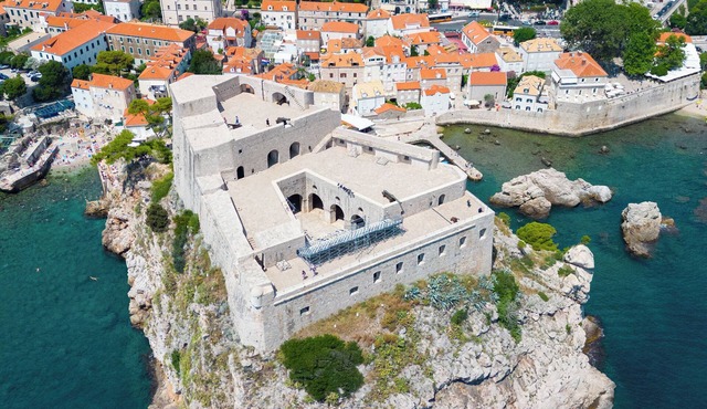 Old Dubrovnik townhouse Casa Radhika, all attractions are basically 5 min walk!